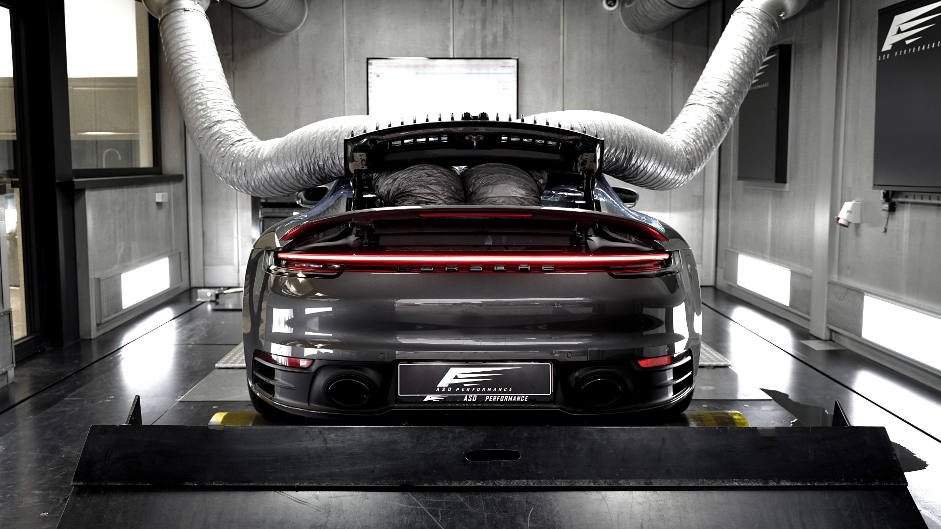 porsche 992 (45)